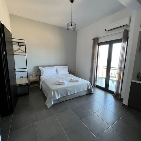 Appartamento Lookis Sea View Near Airport Artemida  Esterno foto