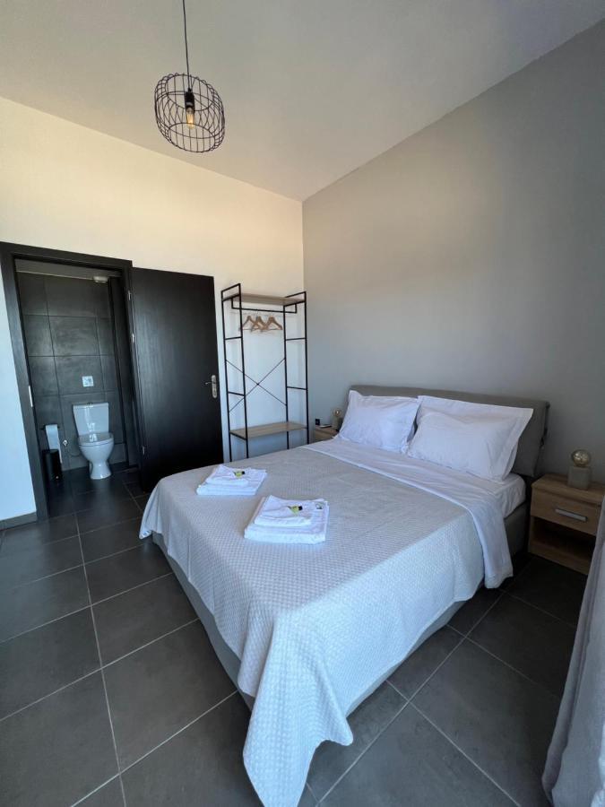 Appartamento Lookis Sea View Near Airport Artemida  Esterno foto