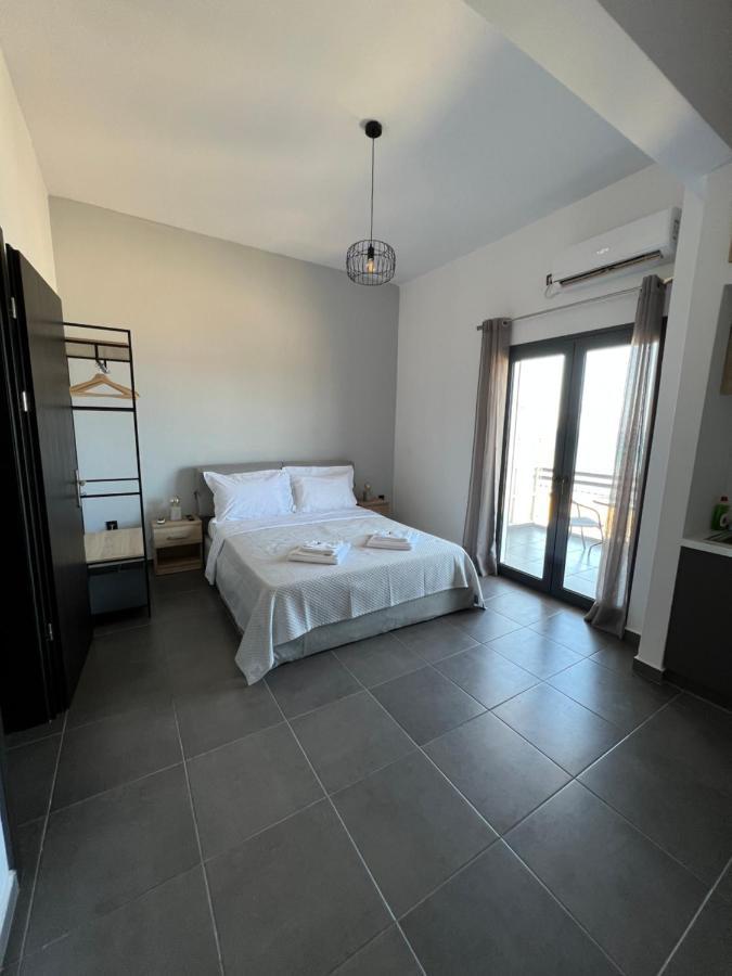 Appartamento Lookis Sea View Near Airport Artemida  Esterno foto